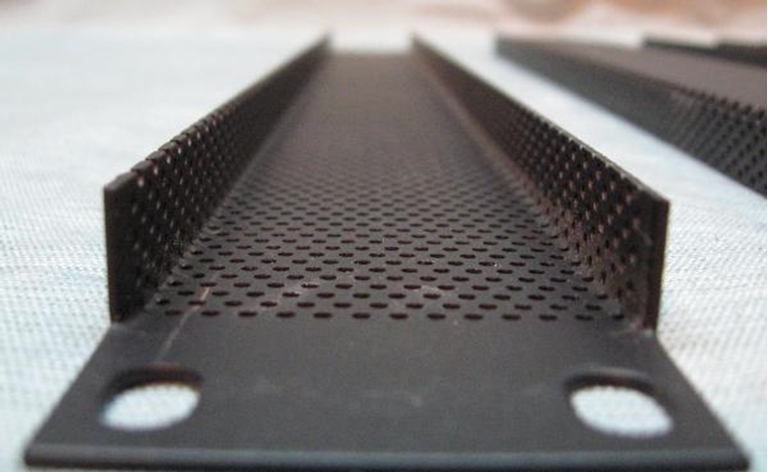Afbeelding van Rack Blank 1RU, Vented, Black