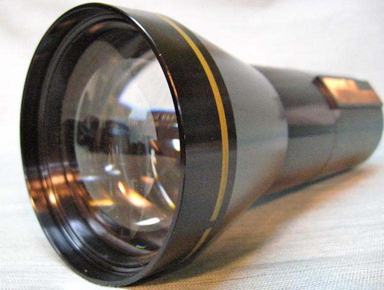 Afbeelding van Navitar Golden 7.12" f:2.8 Slide Projection Lens