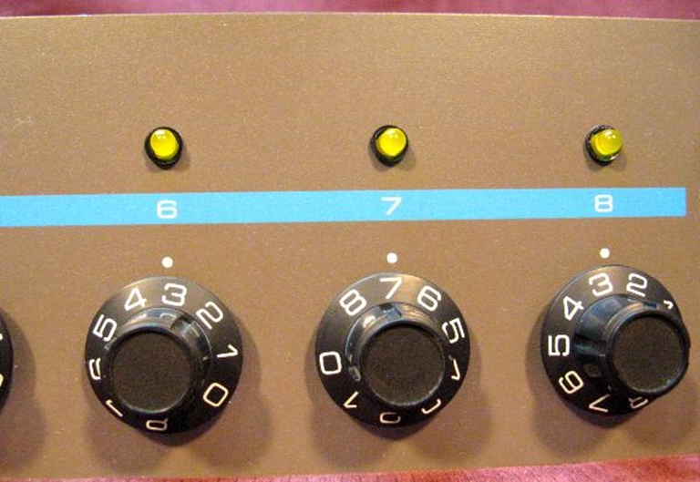 Afbeelding van Shure AMS8000 rackmount automatic mic mixer