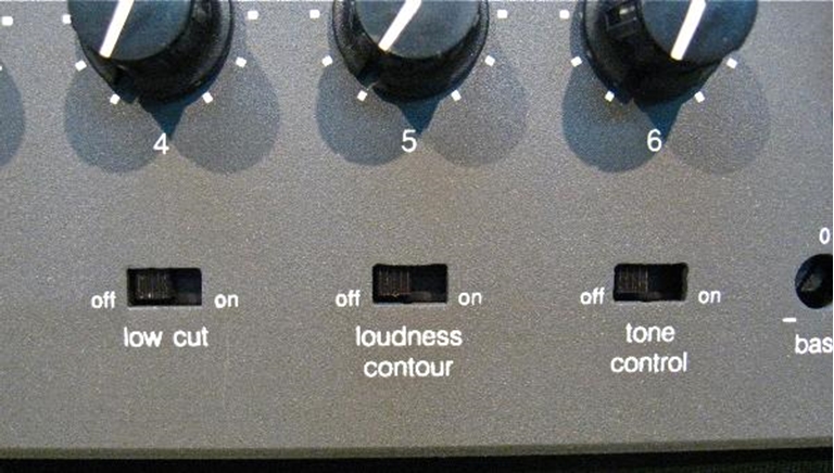 Image sur Biamp Precedence CMA30 Mixer Amplifier