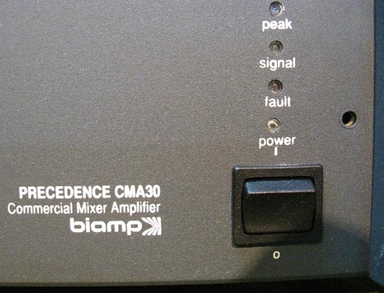 Image sur Biamp Precedence CMA30 Mixer Amplifier