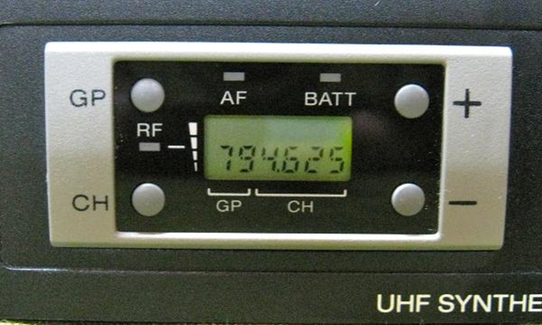 Image sur Sony WRR-802A UHF Synthesized Diversity Tuner