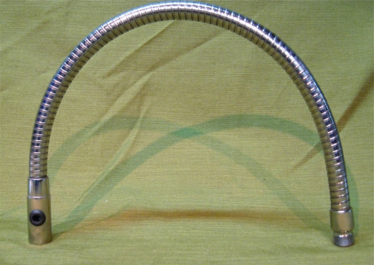 Afbeelding van Atlas 19" Gooseneck w Cable feedthru