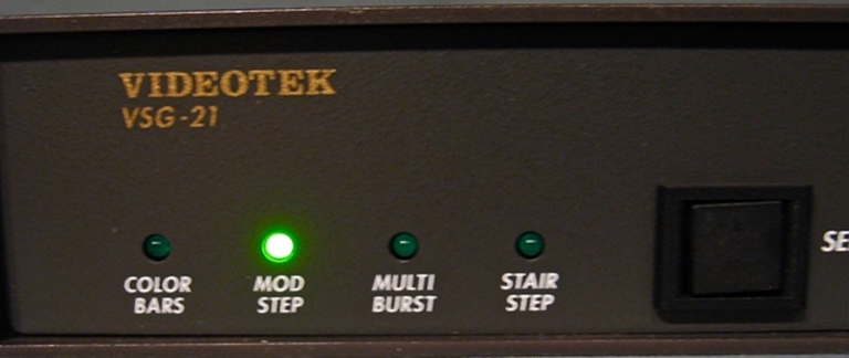 Image sur Videotek/Leitch VSG-21 Video Pattern Generator