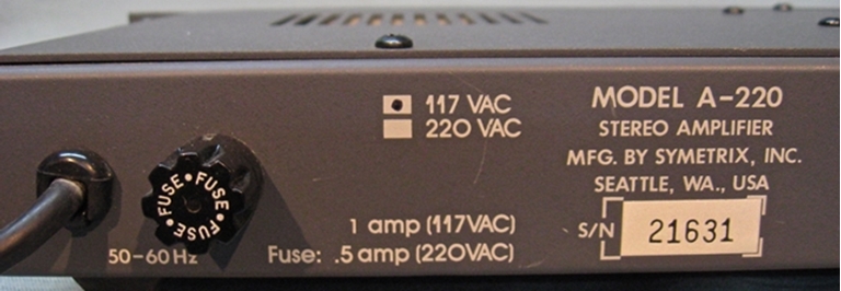 Afbeelding van symetrix A-220 Stereo Power amplifier