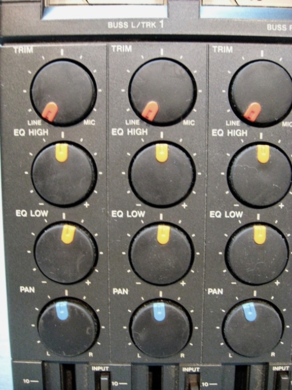 Image sur Tascam Porta One Ministudio 4Track Cassette  sn770516