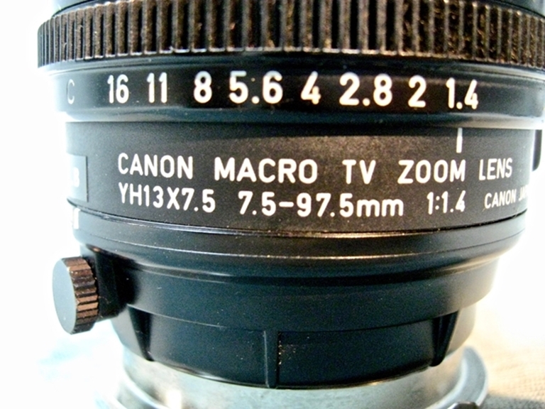 Afbeelding van Canon VCL-713BX Zoom Lens, f1.4 sn 083075.