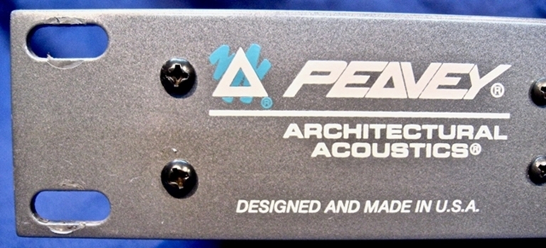 Image sur Peavy CEQ280a for PA or Instrument use.