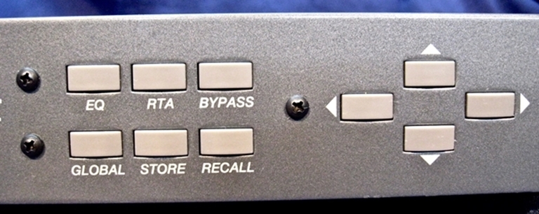 Image sur Peavy CEQ280a for PA or Instrument use.