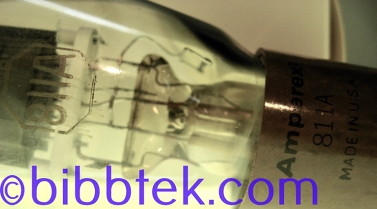 Image sur Amperex 811A Transmitter tube #0113, NOS, tests good.