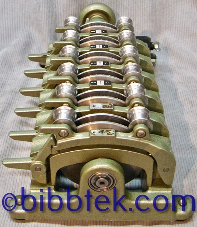 Image sur Ediquip Moviola model 1036 16mm Synchronizer, 6 position, sn0068.