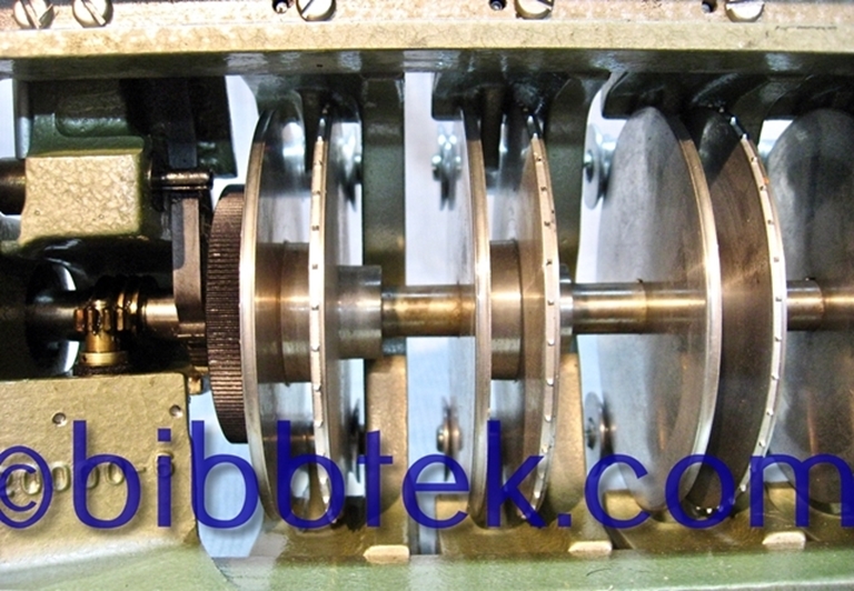 Image sur Ediquip Moviola model 1036 16mm Synchronizer, 6 position, sn0068.