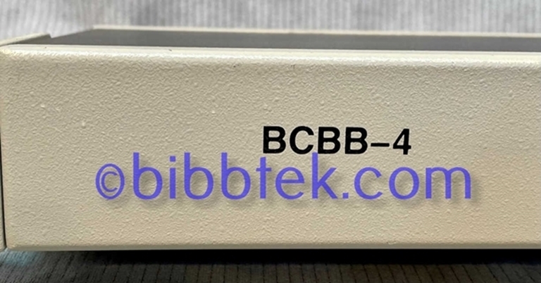 Image sur BCBB-4 Hirose 12 Pin to BNC Break out box, 4 channel passive 1 RU.