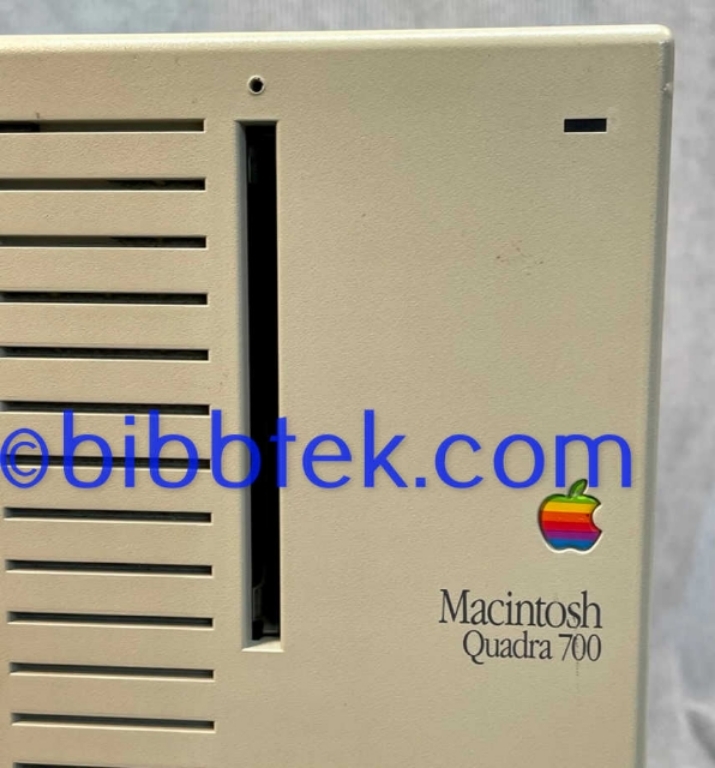 Afbeelding van Apple mac Quadra 700 computer   Sold out.