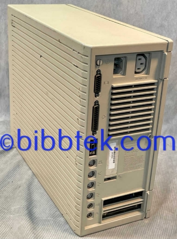 Afbeelding van Apple mac Quadra 700 computer   Sold out.