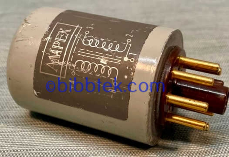 Image sur Ampex 4580116-20 Octal plug in Transformer, grey case with gold pins.